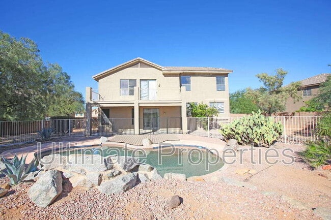 Building Photo - 6033 E Smokehouse Trail