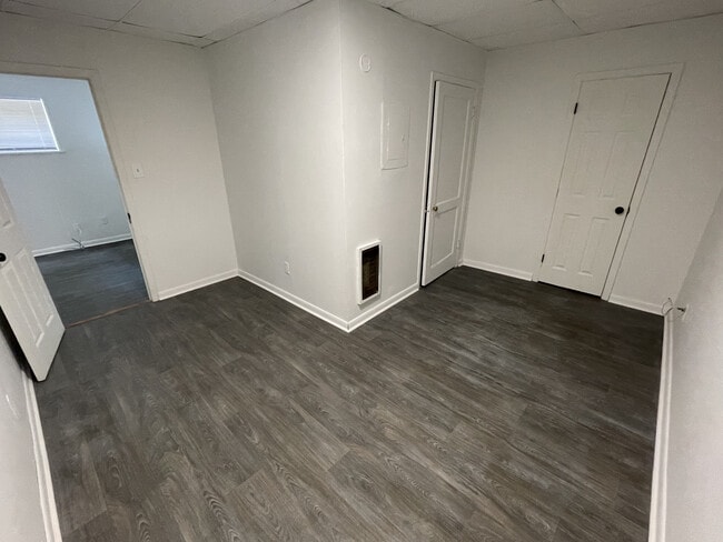 Building Photo - 4633 Lyons View Pike