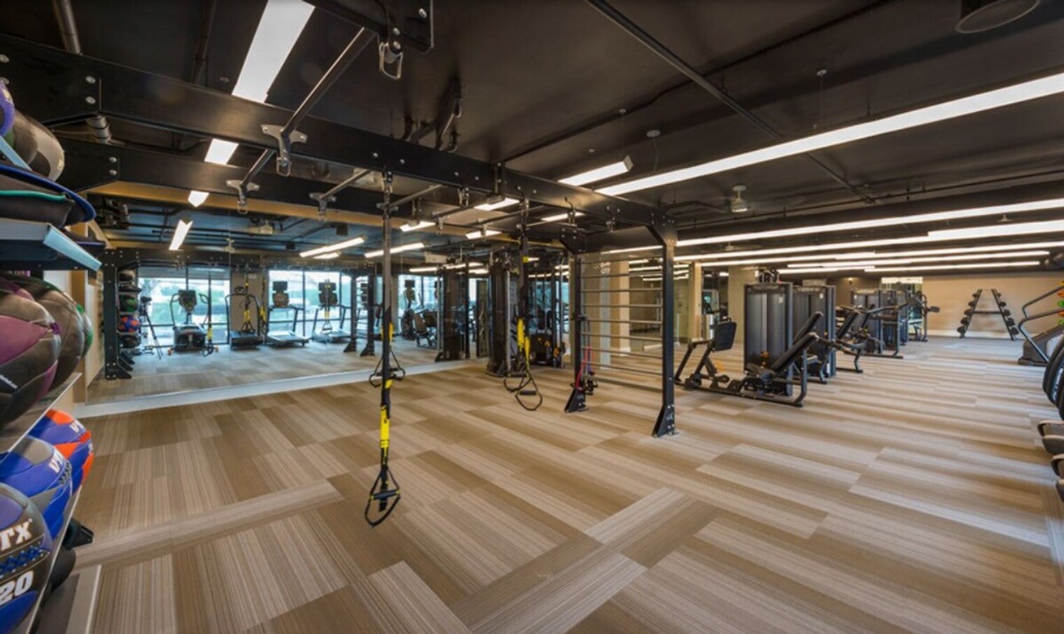 Building Photo - 800 Sorella Ct