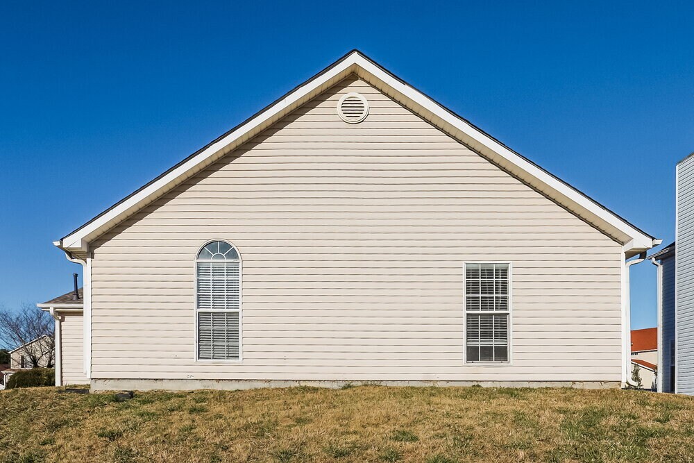 Building Photo - 5687 Eagles Feather Ln