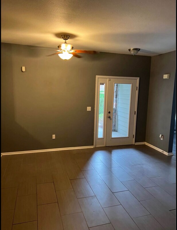 Building Photo - 18761 Water