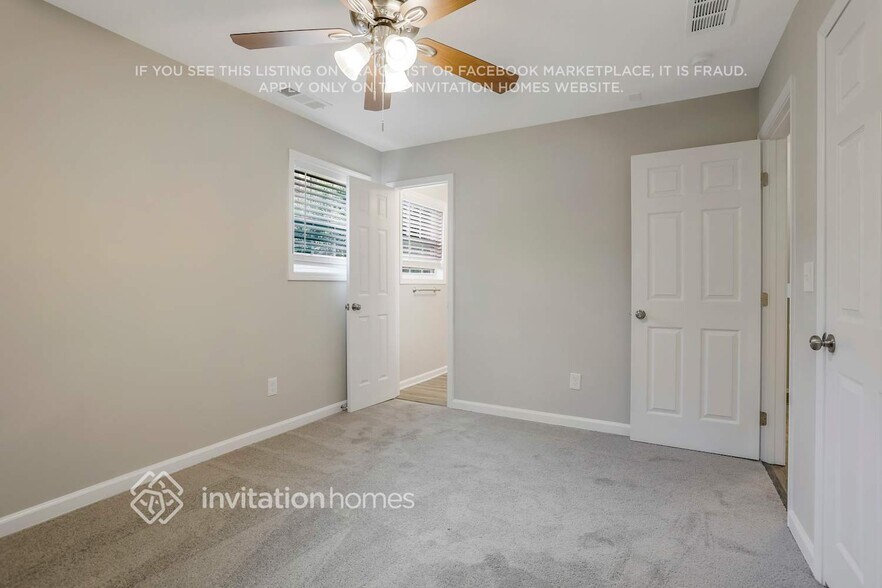 Building Photo - 51 Primrose Ln