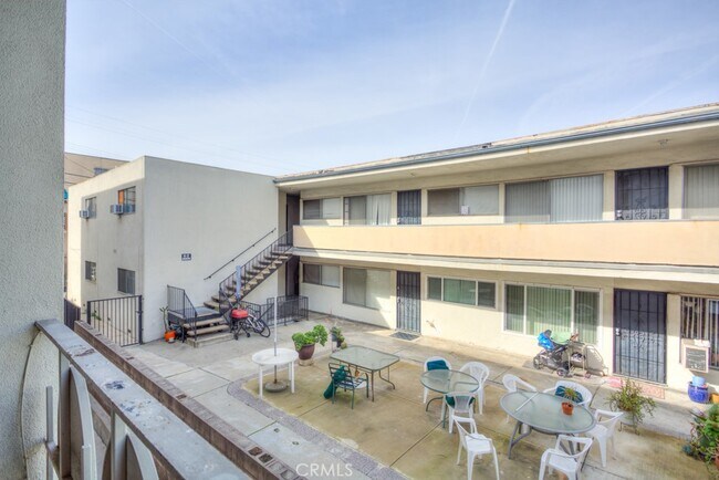 Building Photo - 4255 5th St