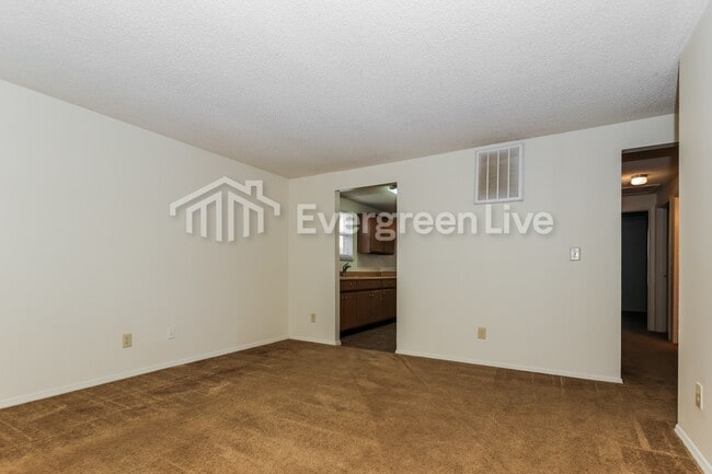 Building Photo - 6477 Rolling Glen Dr