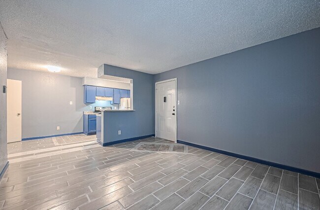 Building Photo - 12615 Brookglade Cir