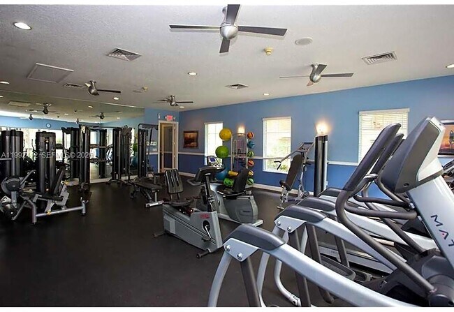 Building Photo - 200 SW 117th Terrace