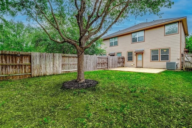 Building Photo - 24522 Folkstone Cir