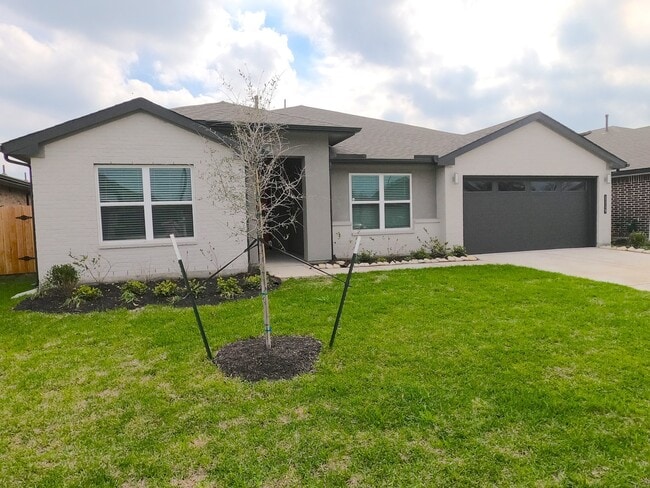 Building Photo - 1119 Hyde Lk Ln