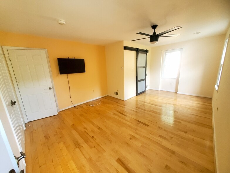Building Photo - 1576 Ivystone Ct