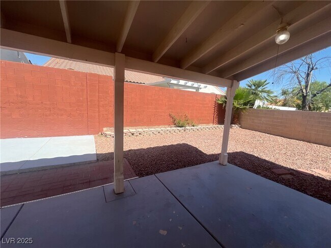 Building Photo - 1721 Matador Way