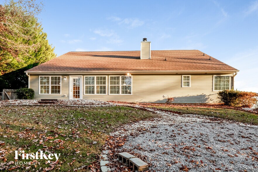 Building Photo - 6732 Carriage Walk Ln