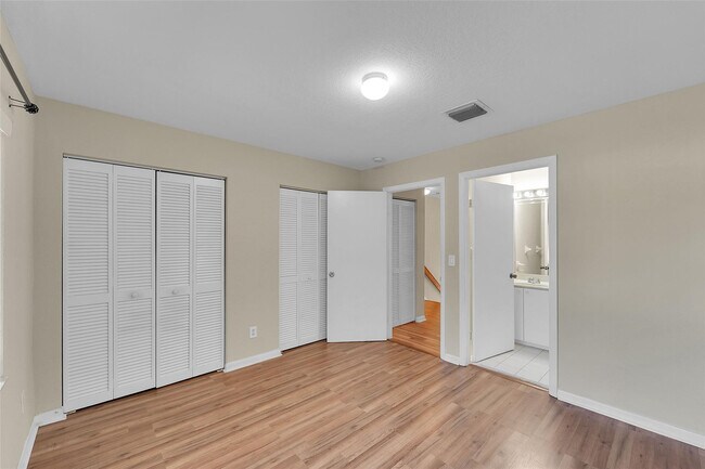 Building Photo - 9088 NW 40th St