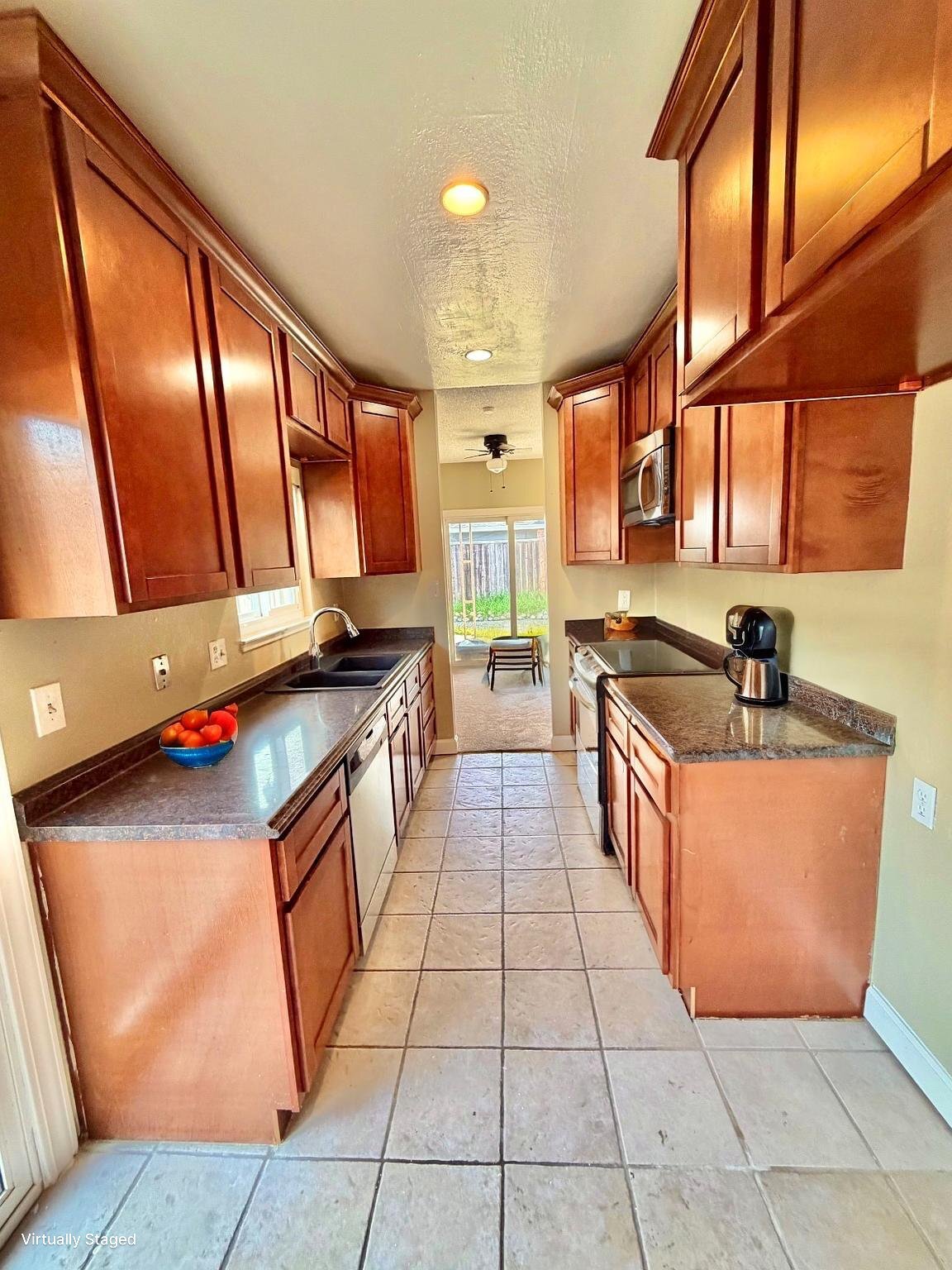 Building Photo - 14550 Acapulco Rd