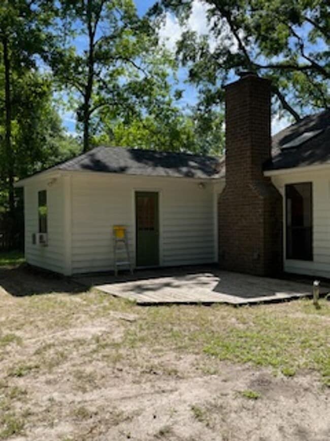 Building Photo - Fantastic Home - James Island