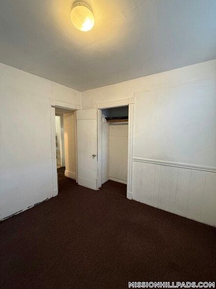 Building Photo - 8 Parker Hill Ave