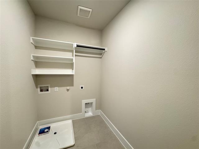 Building Photo - 805 Meadowcrest Dr