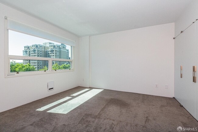Building Photo - 1388 Gough St
