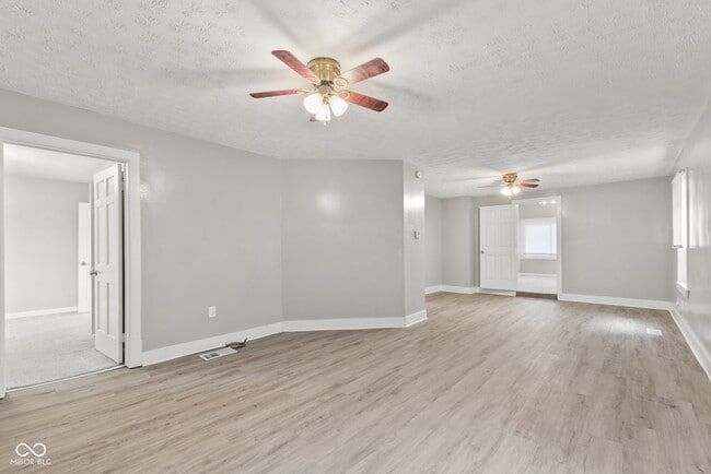 Building Photo - 734 Parkway Ave