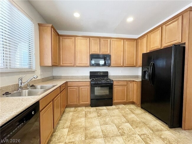 Building Photo - 7622 Jasmine Falls Dr