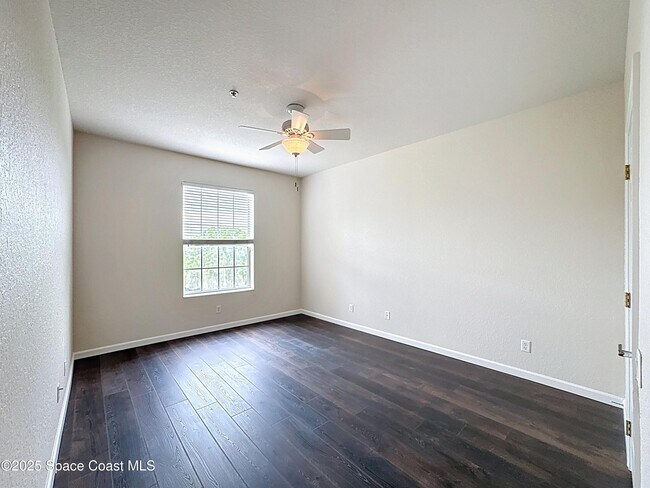 Building Photo - 3848 Lexmark Ln