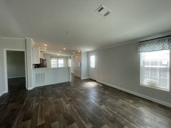 Building Photo - 988 E Trinidad Ave