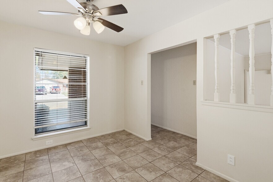 Building Photo - 5922 Moon Dance St