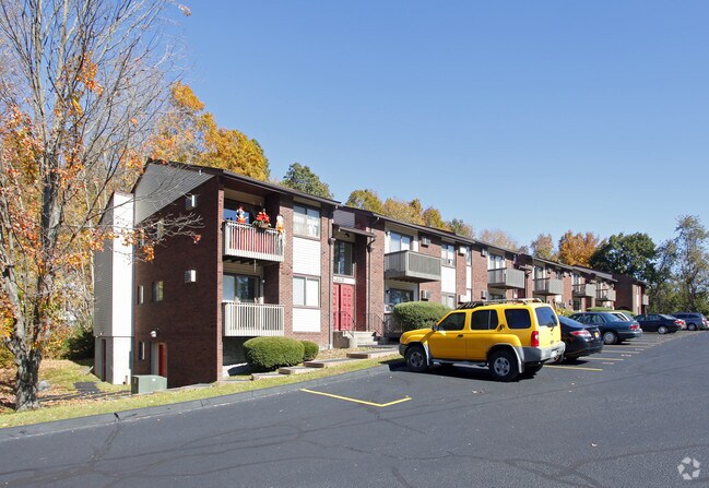 Primary Photo - Middle Branch Garden Apartments