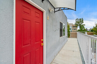 Building Photo - 412 Sinclair Ave