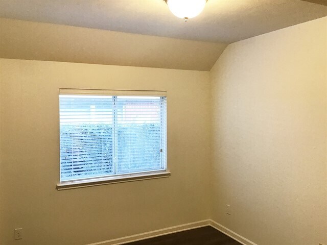 Building Photo - 22327 Merabrook Dr