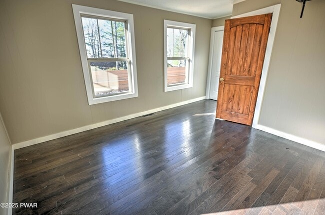 Building Photo - 424 Sunset Forest Dr