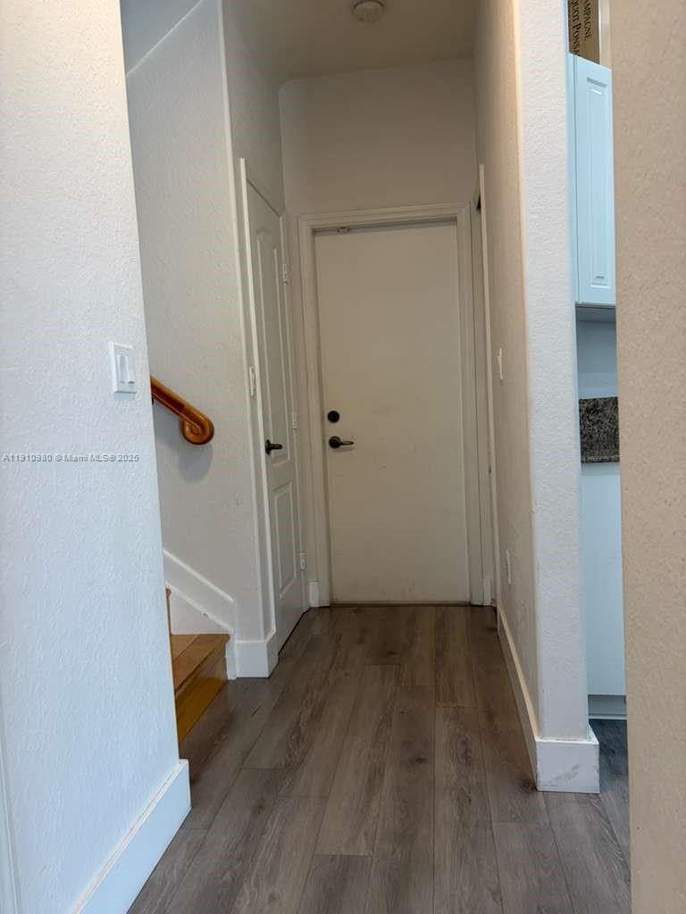 Building Photo - 8666 NW 114th Ct