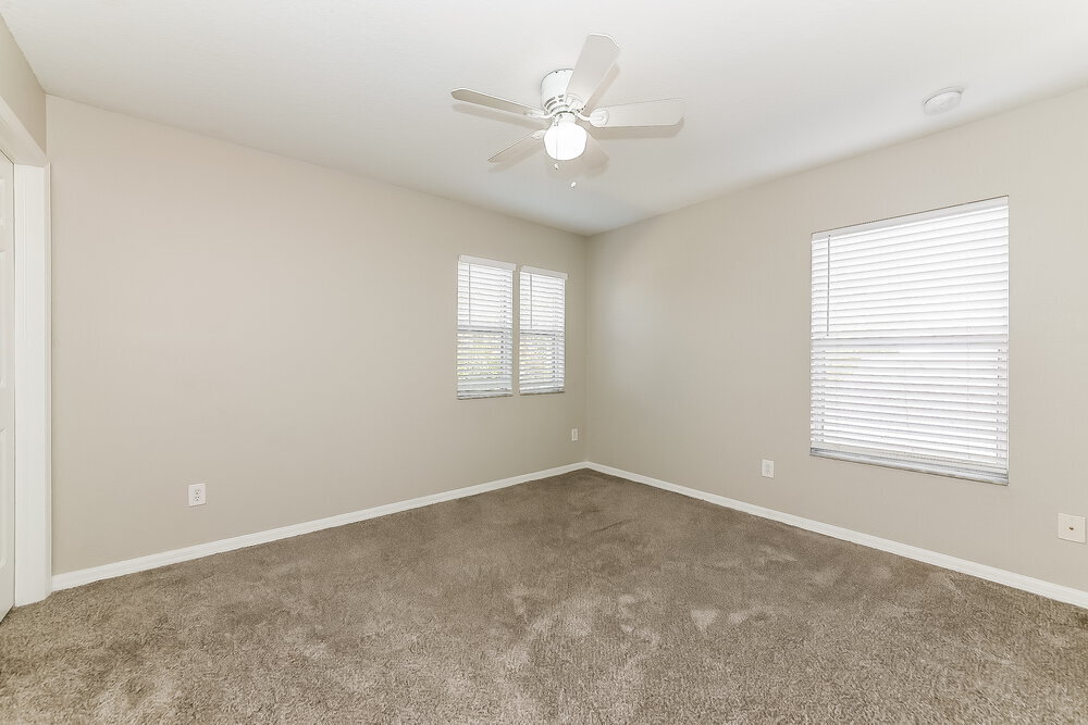 Building Photo - 319 Vine Cliff St