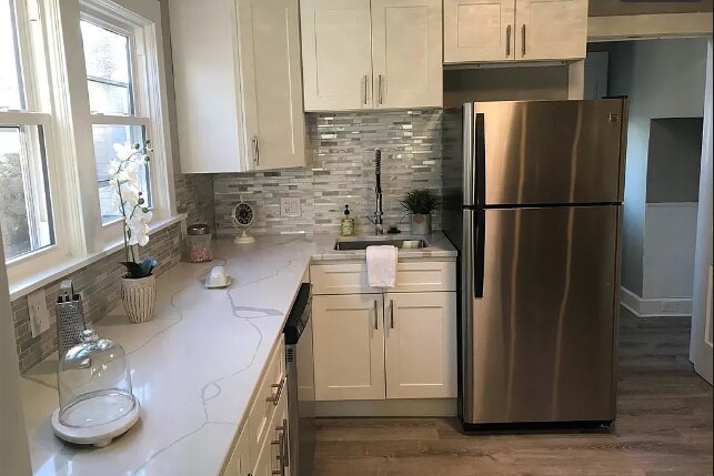 Building Photo - 1654 Cordova Ave