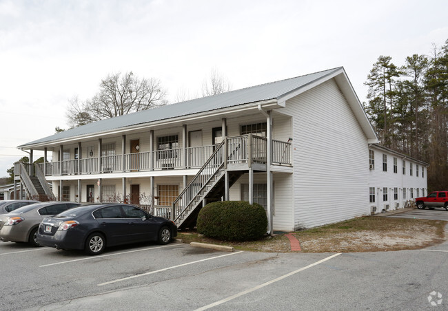 Primary Photo - Breezeway Apartments