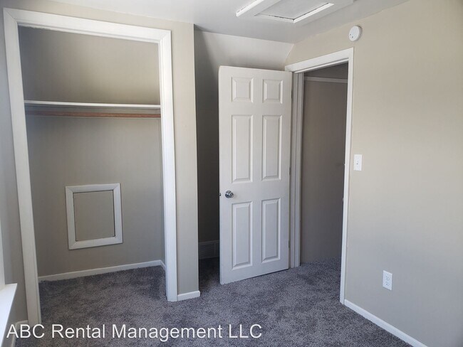 Building Photo - 321 6th Ave