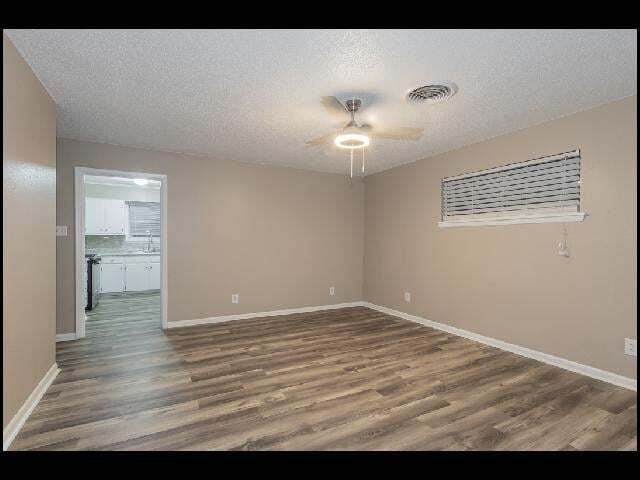 Building Photo - 4716 Buckingham Pl