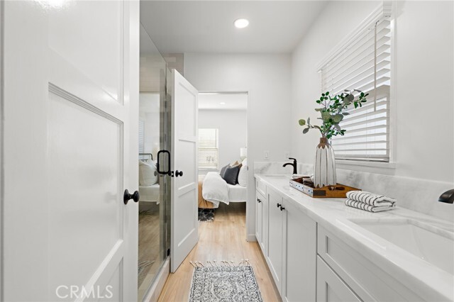 Building Photo - 267 Olive St