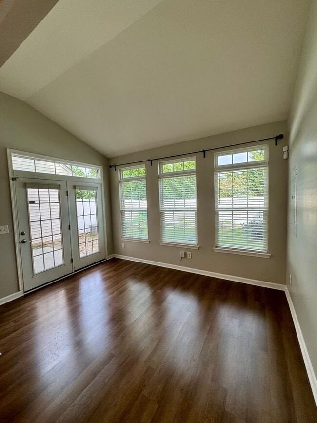 Building Photo - 3BR/2BA TOWNHOUSE IN BEREWICK - AVAILABLE ...