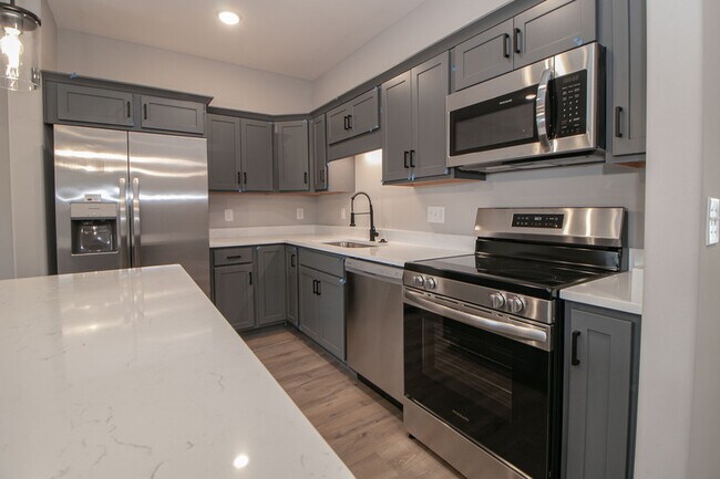 Building Photo - 1604 Jonathan Wade Cir