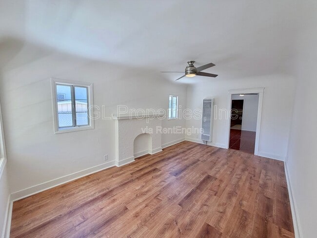 Building Photo - 2407 Fernleaf St