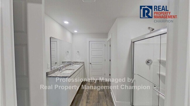 Building Photo - Brand New 5 BD/3 BA Home w/Open Layout and...