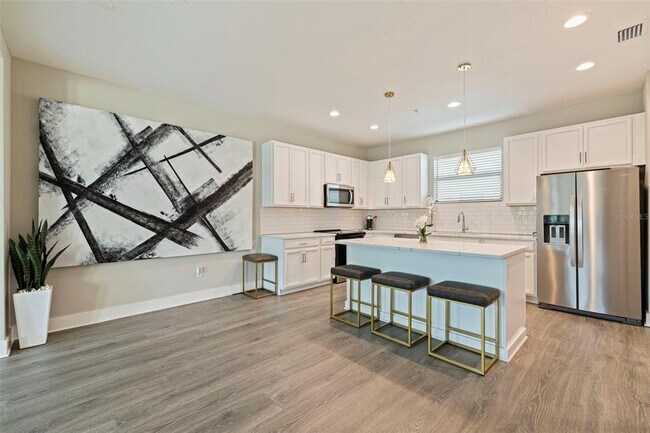 Building Photo - 2540 12th Ter N