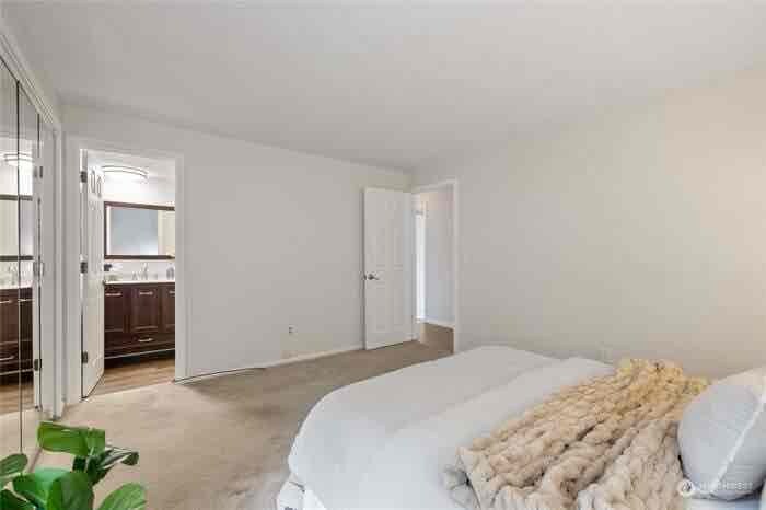 Building Photo - 33240 37th Pl SW