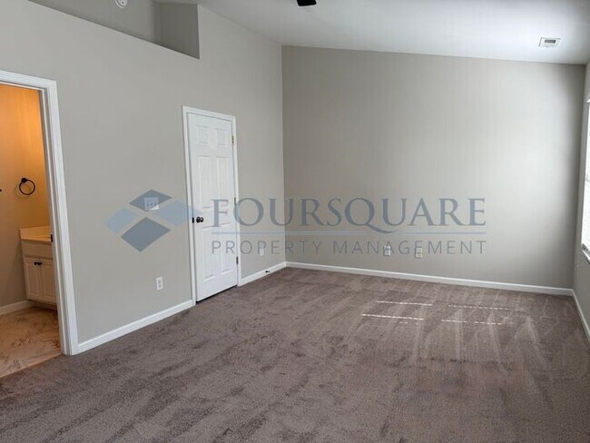 Building Photo - Lovely 3-Bedroom Townhome with Fireplace, Back Patio  & Community Amenities Included! Convenient ...