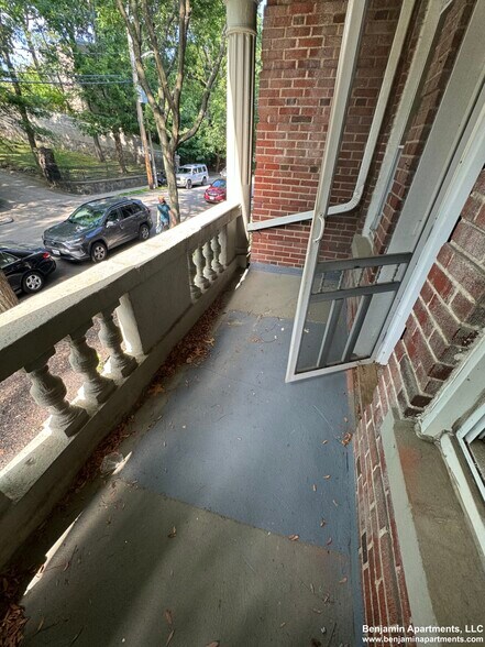 Building Photo - 9A Egremont Rd