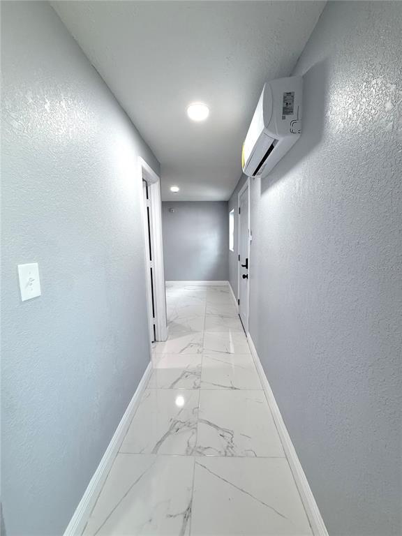Building Photo - 1502 Deauville Dr