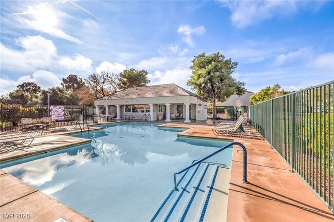 Building Photo - 952 Coatbridge St