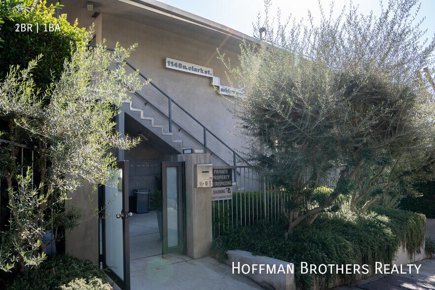 Building Photo - 1146 N Clark St