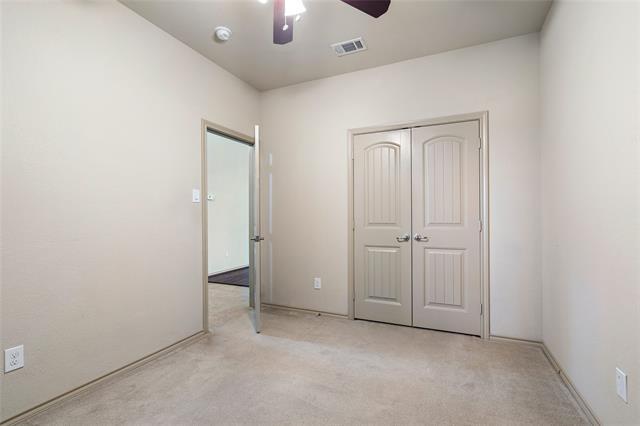 Building Photo - 649 Cattlemans Way