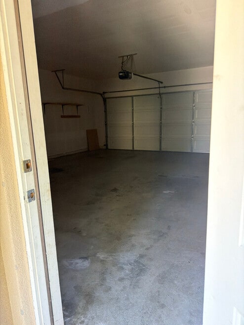 Building Photo - 737 S Walnut Ave